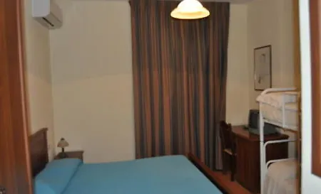 Ξενοδοχείο Fioriti