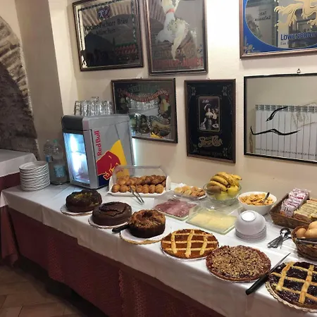 Hotel Fioriti 3*
